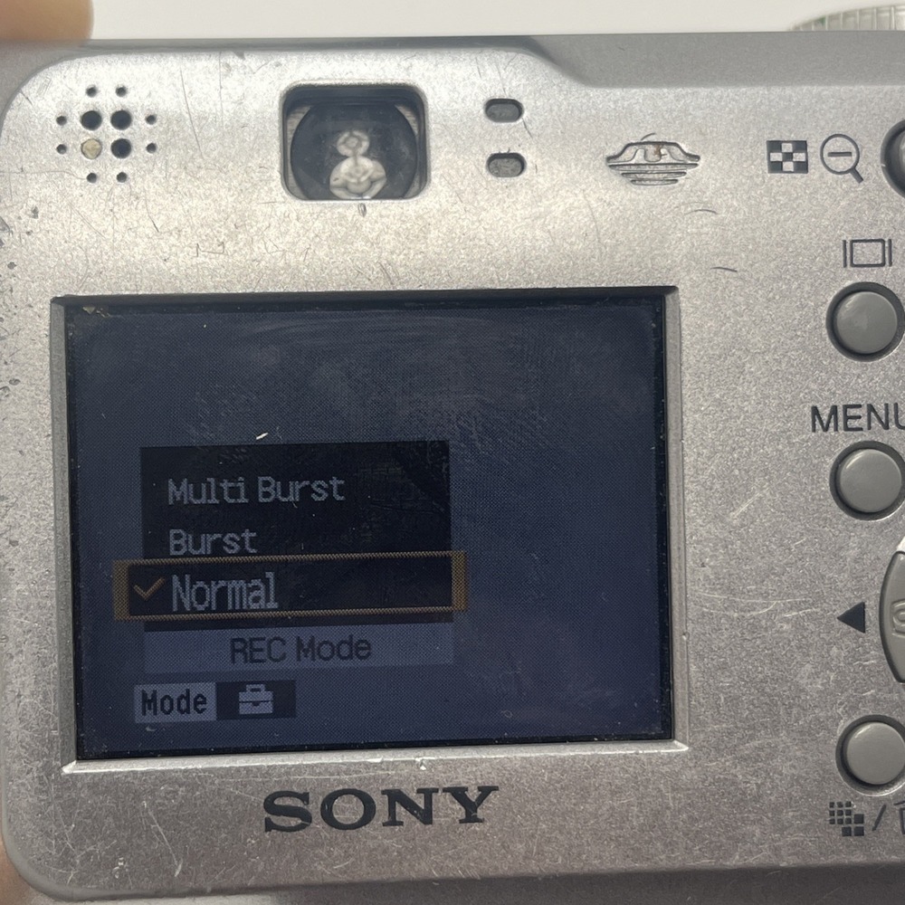 Sony Cyber-shot Carl‎ Zeiss DSC-S60 256MB Digital Camera Silver TESTED WORKING - Picture 11 of 16